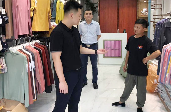 熊浩前往上海路物業(yè)檢查指導691 (3).jpg