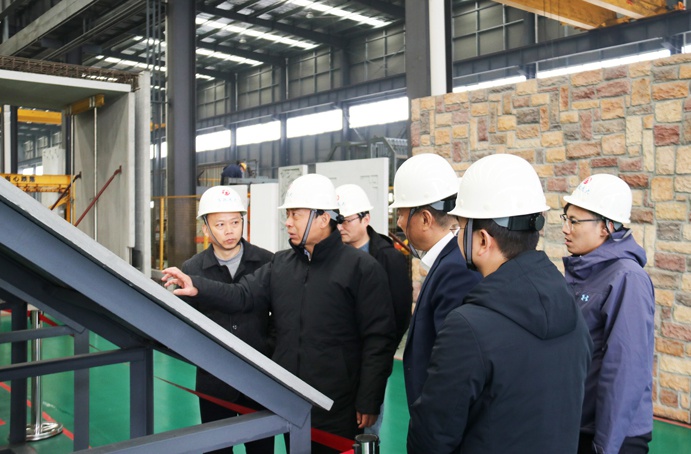 市政公用集團(tuán)黨委副書記、總經(jīng)理萬義輝到市政遠(yuǎn)大公司調(diào)研指導(dǎo)