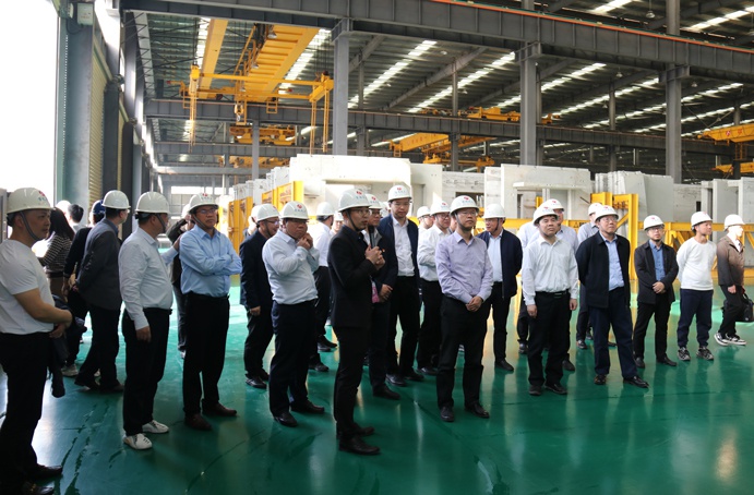 1679015496656756.jpg 6911.jpg