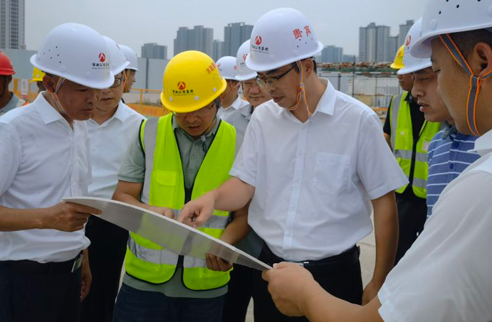 市政公用集團(tuán)副總經(jīng)理?xiàng)铋e冬到我司杭政儲出(2023)4號地塊項(xiàng)目調(diào)研安全生產(chǎn)工作 市政公用集團(tuán)副總經(jīng)理?xiàng)铋e冬到我司杭政儲出(2023)4號地塊項(xiàng)目調(diào)研安全生產(chǎn)工作