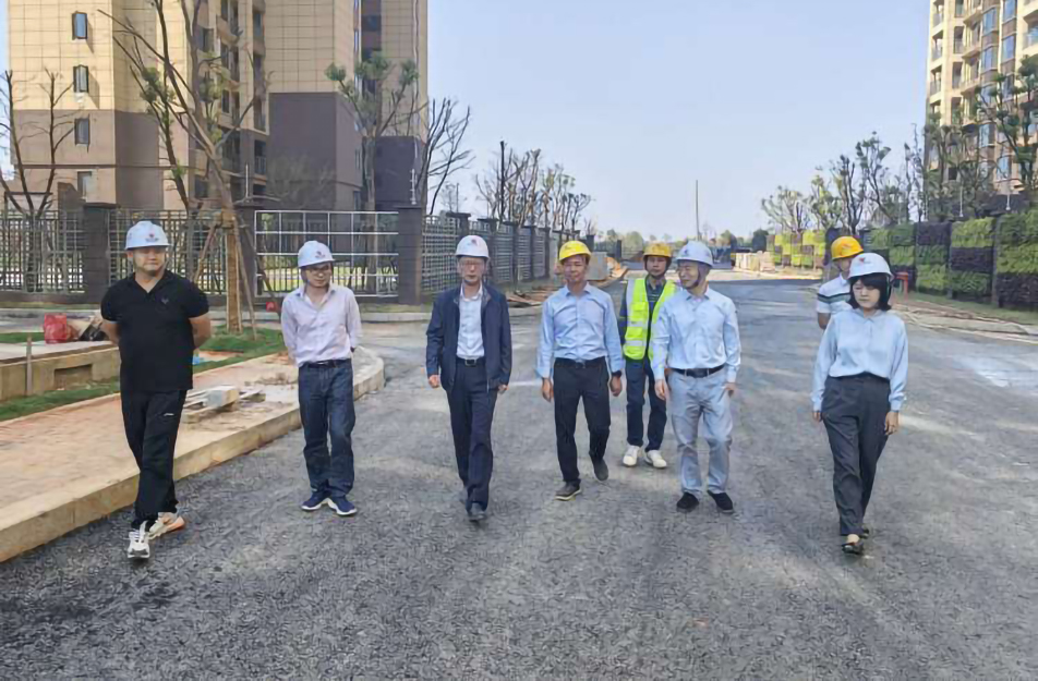 鄭學平到秦坊安置房項目、杭州路項目調研 鄭學平到秦坊安置房項目、杭州路項目調研