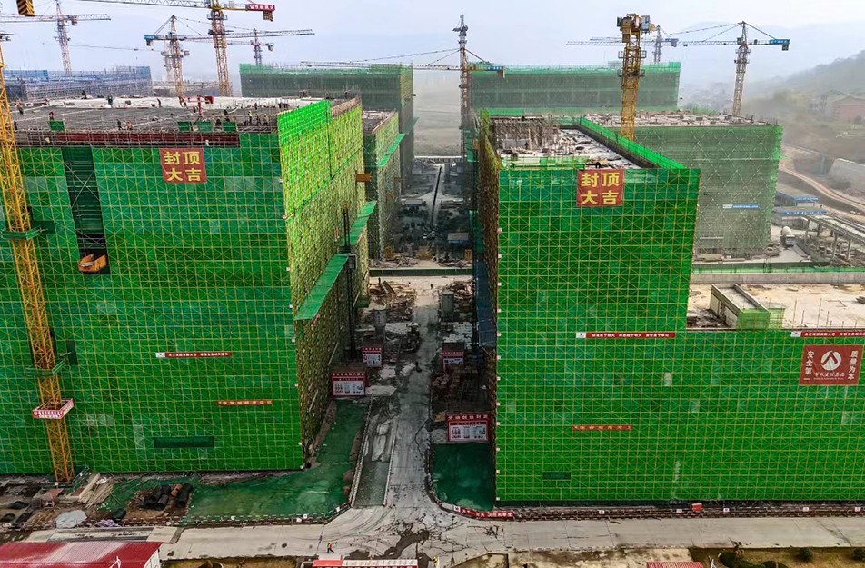 上饒市高新區(qū)標準廠房建設項目順利封頂