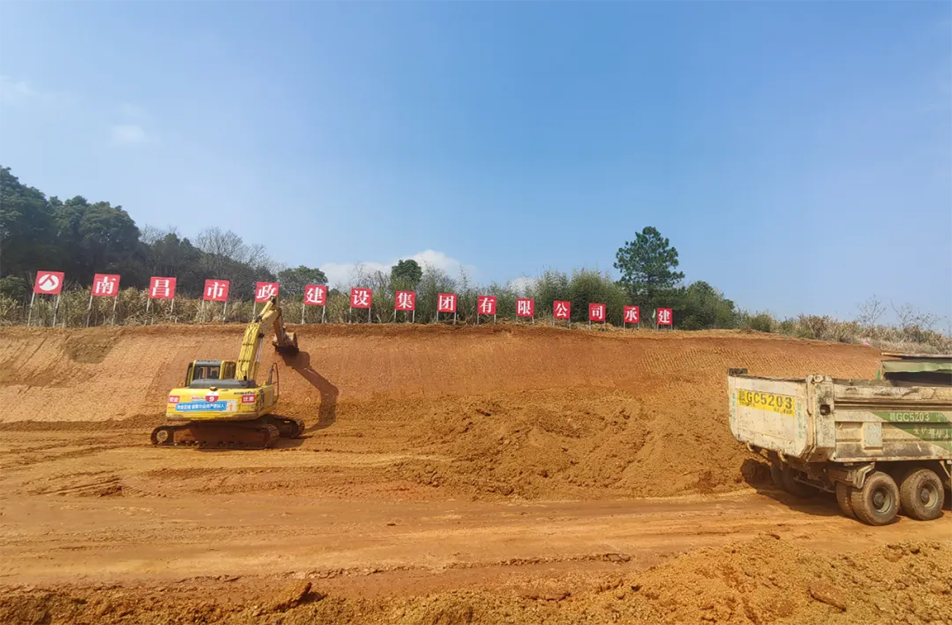 市政建設(shè)重點工程攻堅｜云翔大道路基填方85%與廣州路東延北半幅通車沖刺